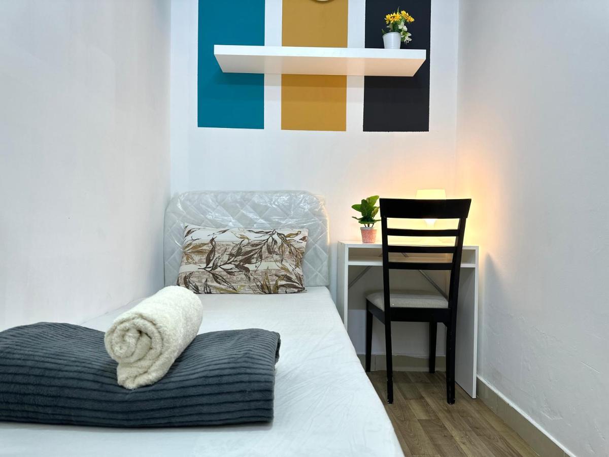 Homestay Charming Partition In Barsha Heights Near Icm *