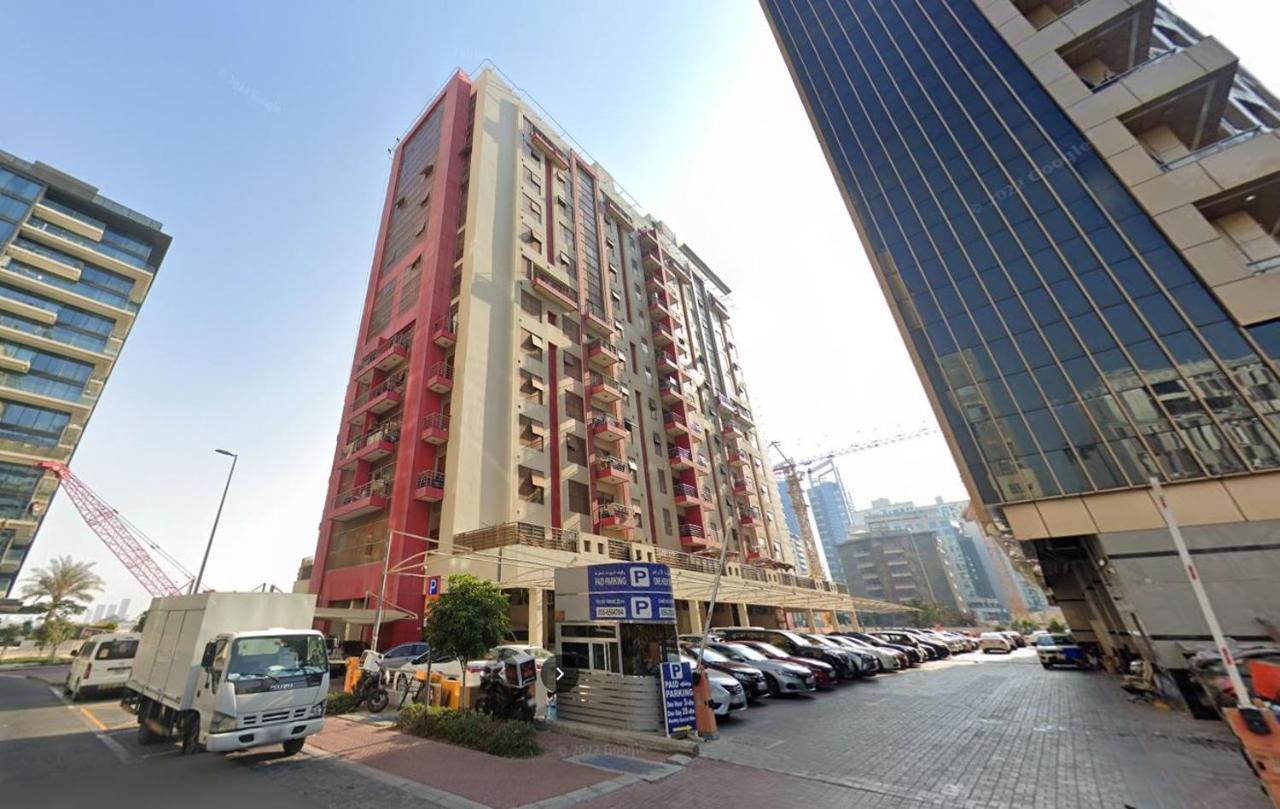 Homestay Charming Partition In Barsha Heights Near Icm Dubai
